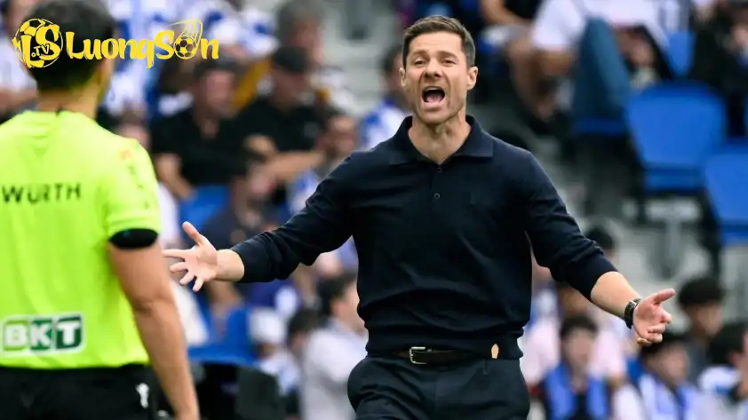 Real Madrid sẽ được xóa chiếc thẻ đỏ của Dean Huijsen