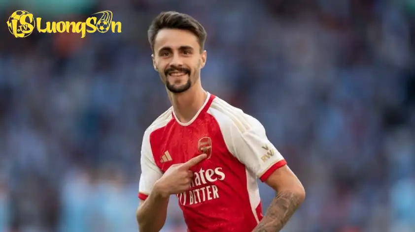 Fabio Vieira rời Arsenal để gia nhập Hamburg (Ảnh: FBTransfer).