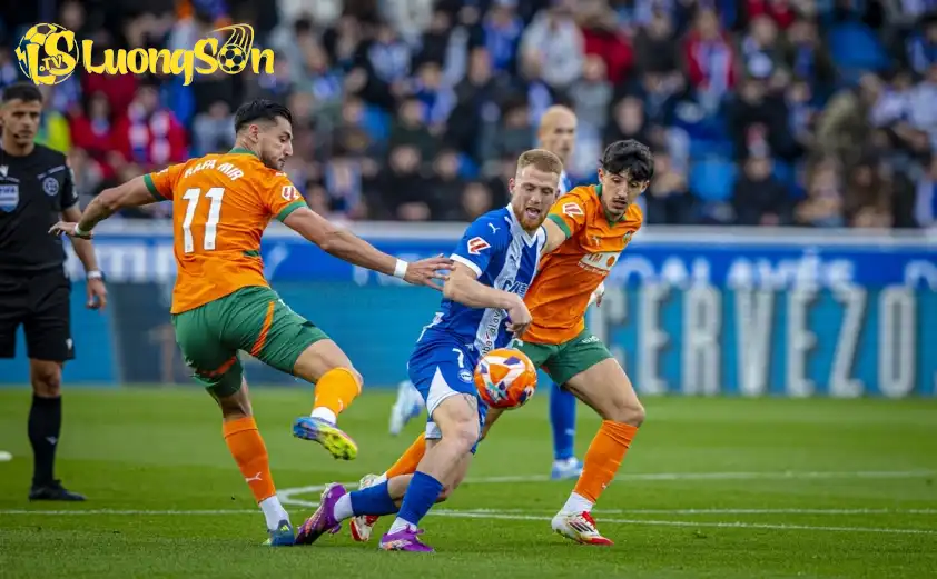 Alaves quyết giành chiến thắng trong cuộc tiếp đón Valencia.