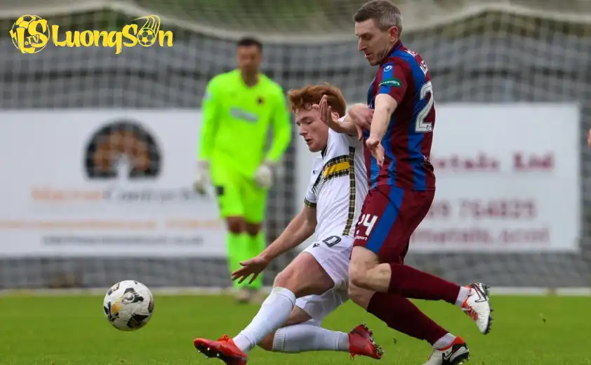 Stenhousemuir sở hữu chỉ số ELO cao hơn đáng kể