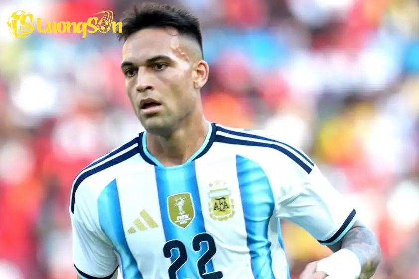 Lautaro Martinez tiếp tục lập công cho Argentina