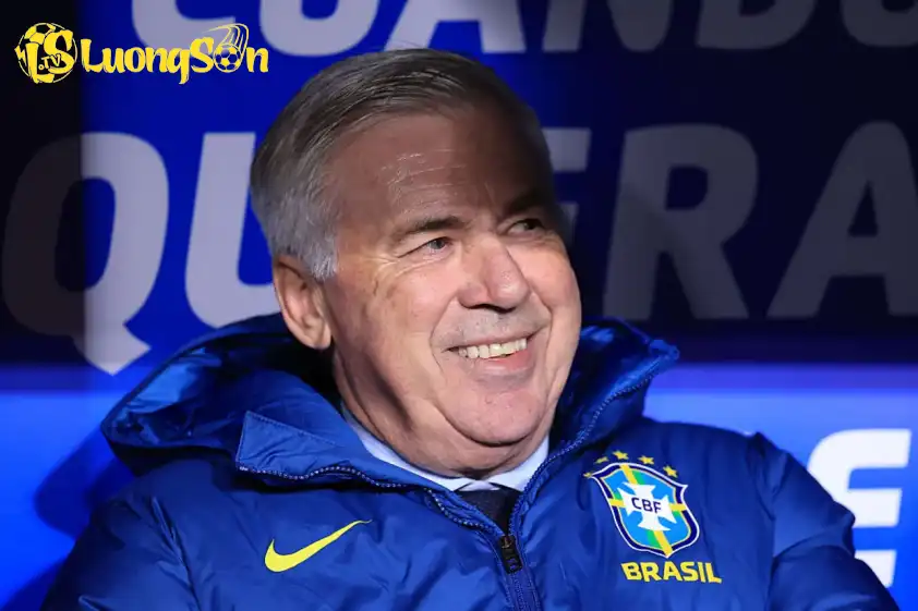 Ancelotti sẽ có một cơn đau đầu dễ chịu nếu Neymar tìm lại được phong độ vốn có.(Ảnh: Mirror)